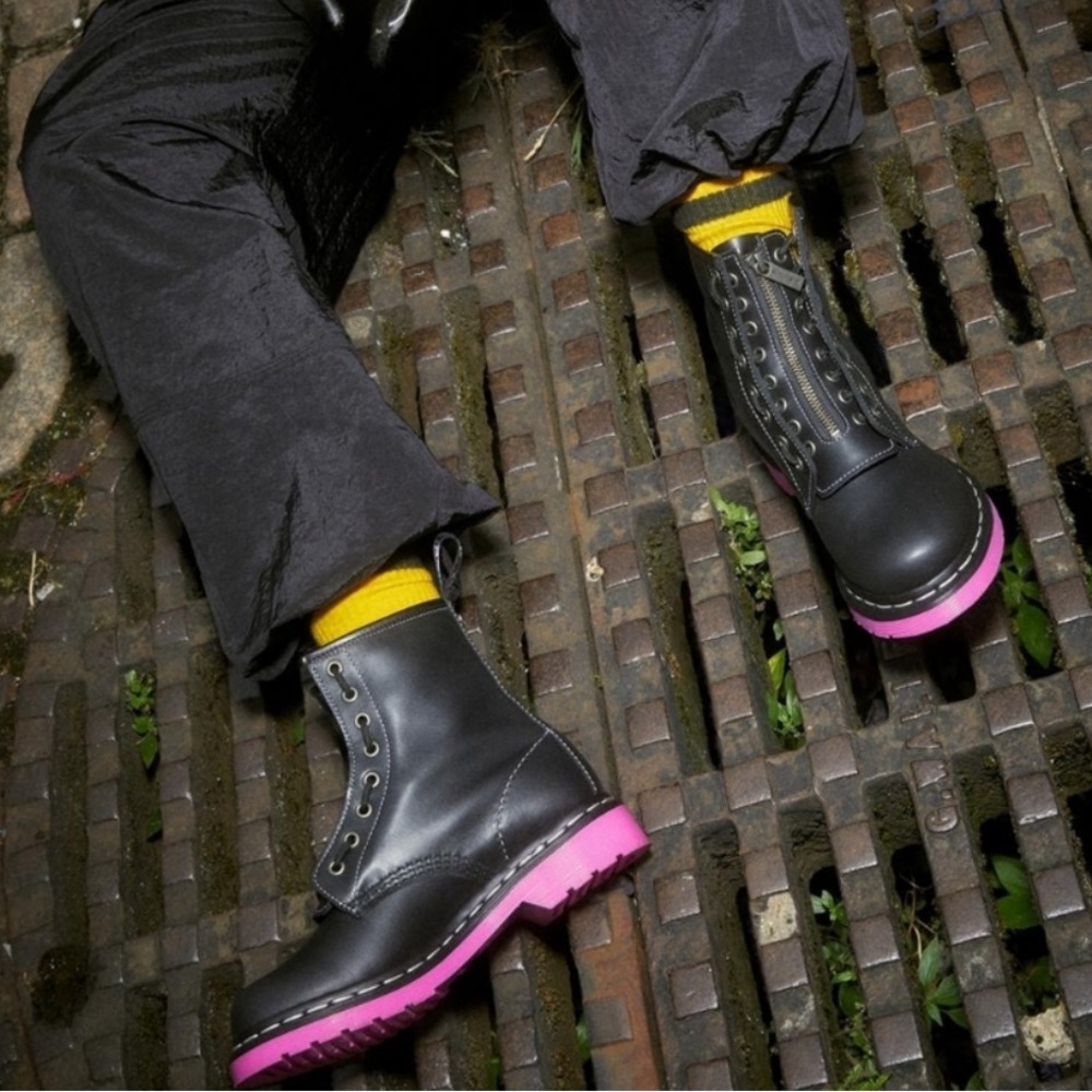New Dr. Martens Womens 6 Style 1460 Jungle Pink Sole Zipper Front Wanama Boot - Picture 8 of 9